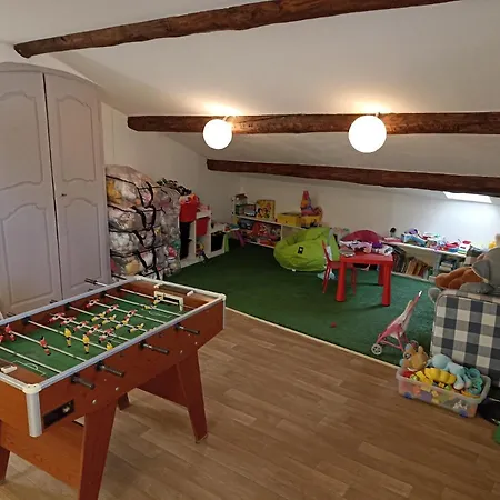 La Maison De La Cloche